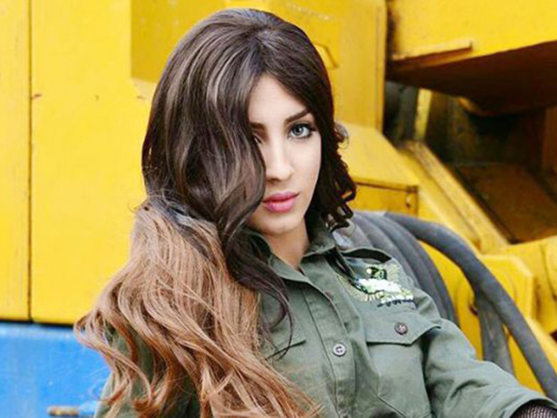 اضغط لمشاهدة الفيديو: لحظة سقوط سهيلة بن لشهب في برنامج جزائري